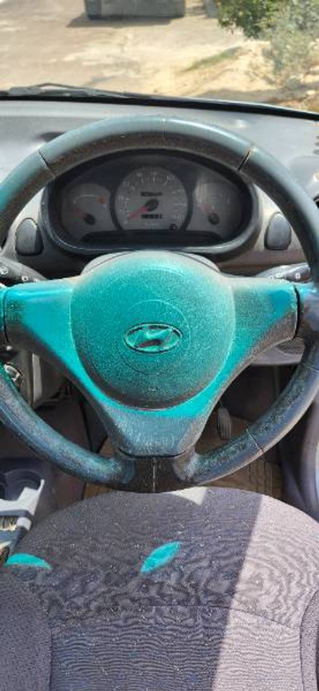https://images10.gaadi.com/usedgaadi-sellcar/UsedCar/f528362da/564c27ba-b447-4561-bc1d-0a3e6be5622e.jpg?imwidth=6402