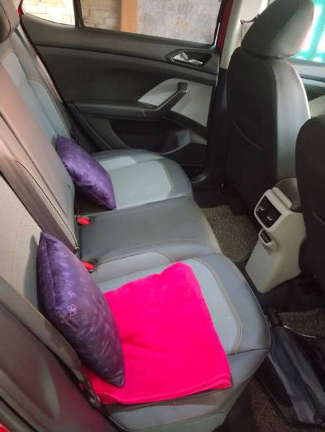 https://images10.gaadi.com/usedgaadi-sellcar/UsedCar/f52890dea/7768e823-f114-4d07-af59-452f0957e18f.jpg?imwidth=6402