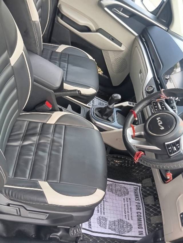 https://images10.gaadi.com/usedgaadi-sellcar/UsedCar/f528d7efa/397e4d48-0477-43d1-9e61-38bd4c8a211f.jpeg?imwidth=6401