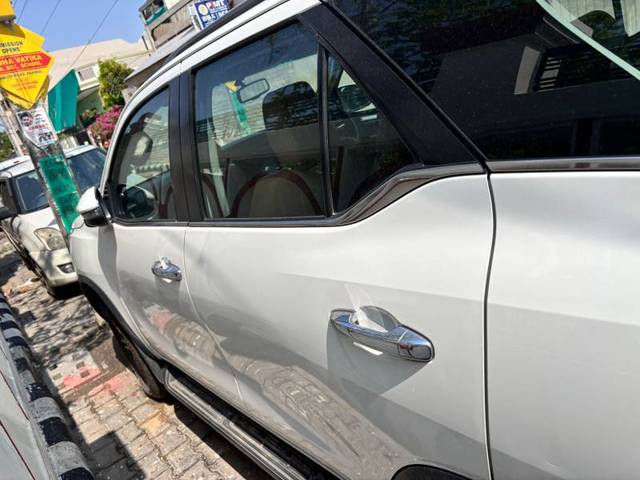 https://images10.gaadi.com/usedgaadi-sellcar/UsedCar/f529283ba/5931e7fb-7115-4e5a-bafc-4da96f06c1db.jpg?imwidth=6401