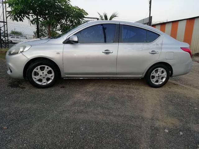 https://images10.gaadi.com/usedgaadi-sellcar/UsedCar/f529bd92a/dd4b0f58-dfa8-43a4-a11c-8a02e43f9b59.jpg?imwidth=6401