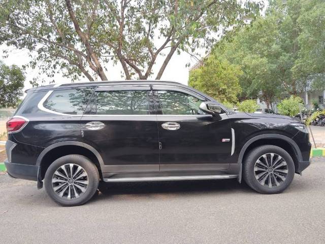 https://images10.gaadi.com/usedgaadi-sellcar/UsedCar/f529e9d3a/a355747f-34c2-497c-b063-26a21b6ea60e.JPG?imwidth=6401