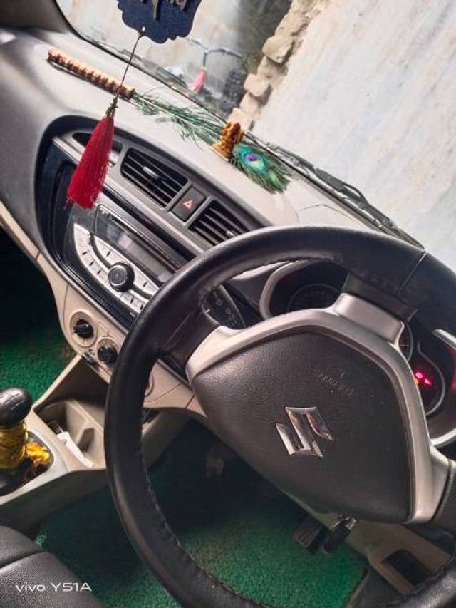 https://images10.gaadi.com/usedgaadi-sellcar/UsedCar/f52a2b5ba/59722611-1633-4d25-8253-58406d81d29d.jpg?imwidth=6402