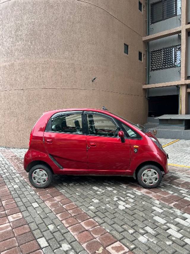 https://images10.gaadi.com/usedgaadi-sellcar/UsedCar/f52a72e9a/cbca4ec4-2914-4dd9-bd94-9176ad86f58e.jpeg?imwidth=6401