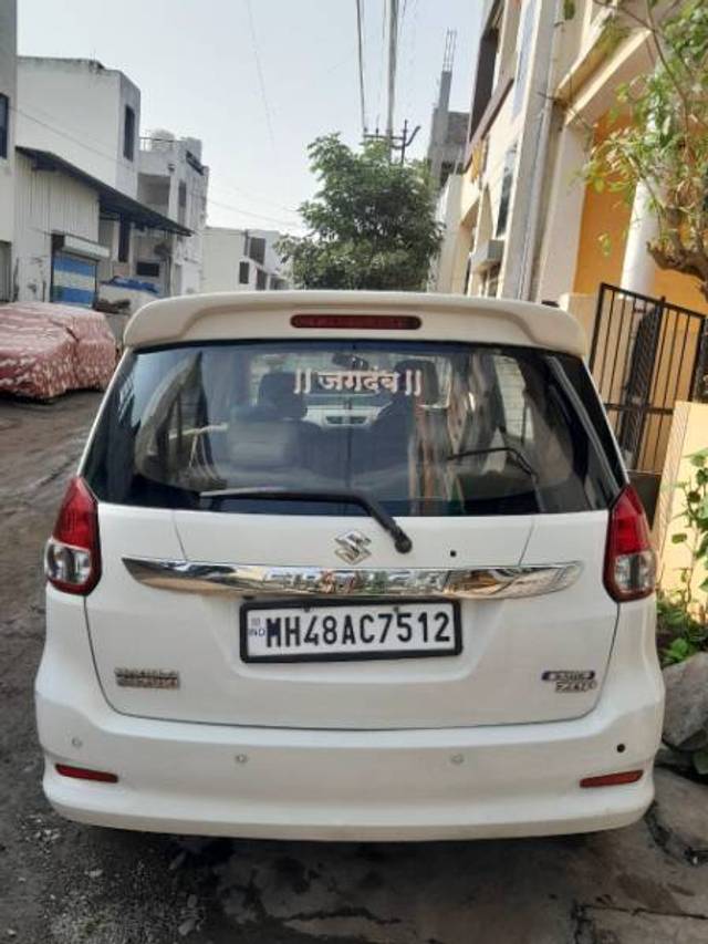 https://images10.gaadi.com/usedgaadi-sellcar/UsedCar/f52aea01a/b271707f-a969-4622-b6f0-3c3c48820cc7.jpg?imwidth=6402