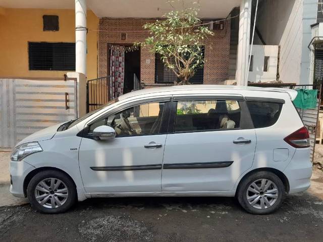 https://images10.gaadi.com/usedgaadi-sellcar/UsedCar/f52aea01a/f1591aab-f24c-4569-83ec-c4dd4c0ee00a.jpg?imwidth=6401