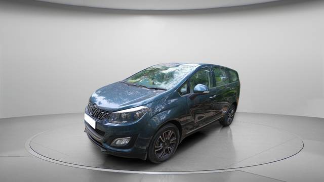 https://images10.gaadi.com/usedgaadi-sellcar/UsedCar/f52b2db3a/115832d7-99ca-4937-bfda-c58d68a06fd9.jpeg?imwidth=6402