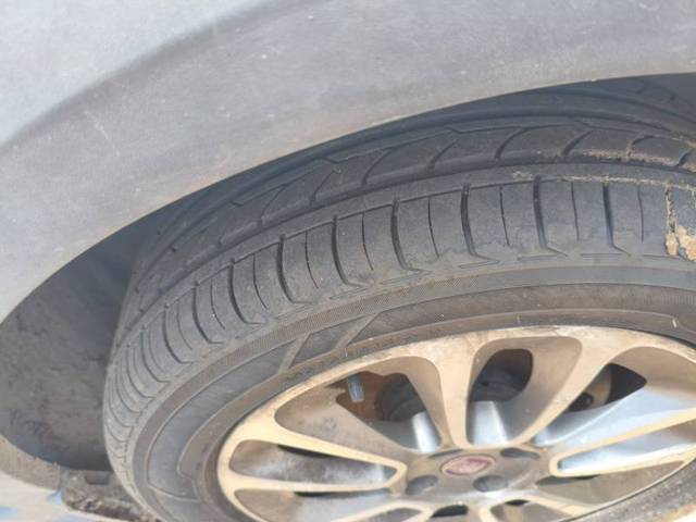 https://images10.gaadi.com/usedgaadi-sellcar/UsedCar/f52b42e2a/2fea76ce-87f5-4b47-97d7-60a1d136f320.jpeg?imwidth=6402