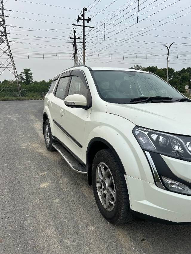 https://images10.gaadi.com/usedgaadi-sellcar/UsedCar/f52c91d2a/536dffa5-515f-403d-8704-2bb429996275.jpeg?imwidth=6400