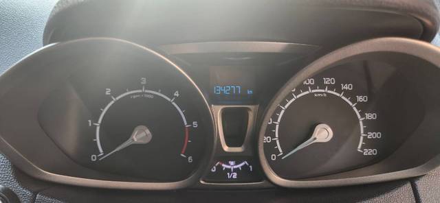 https://images10.gaadi.com/usedgaadi-sellcar/UsedCar/f52c9c25a/99456f96-bd55-47ca-abcc-38bb653cf297.jpeg?imwidth=6401