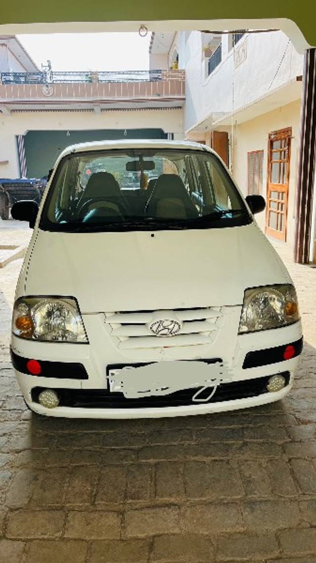 https://images10.gaadi.com/usedgaadi-sellcar/UsedCar/f52ca876a/435e5cf7-c96f-4d38-8bc6-e379cdf50600.jpeg?imwidth=6400