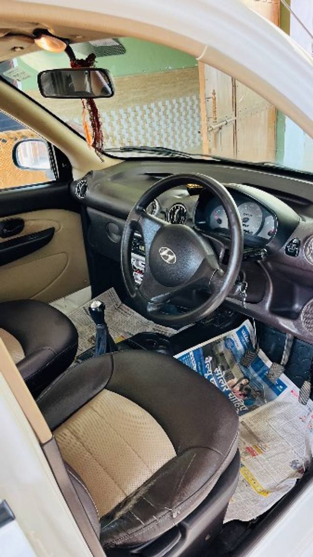 https://images10.gaadi.com/usedgaadi-sellcar/UsedCar/f52ca876a/bcf0ecab-a374-426d-9286-71d21a80ed7f.jpeg?imwidth=6401