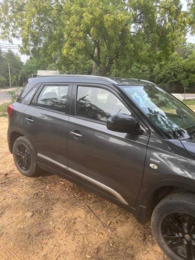 https://images10.gaadi.com/usedgaadi-sellcar/UsedCar/f52d0c2fa/46f86c6d-561f-4268-96ec-145753dadb29.jpg?imwidth=6401