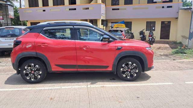 https://images10.gaadi.com/usedgaadi-sellcar/UsedCar/f52dea6ca/aee66faa-61a2-47c4-9cb5-d4809c073a7a.jpeg?imwidth=6402