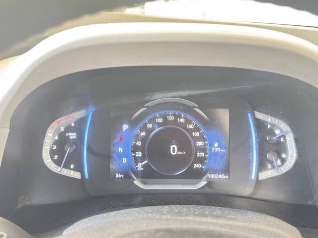 https://images10.gaadi.com/usedgaadi-sellcar/UsedCar/f52e1010a/b781903b-c331-479f-b328-77c4be160ef7.jpg?imwidth=6402