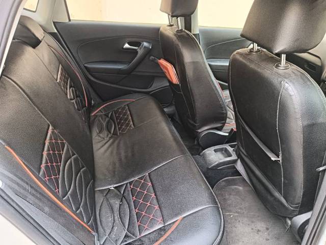 https://images10.gaadi.com/usedgaadi-sellcar/UsedCar/f52e87d1a/6316a4eb-3b9e-4bed-936b-5685ba8d2bd3.jpg?imwidth=6402