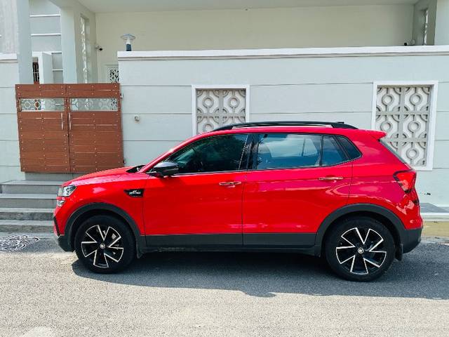 https://images10.gaadi.com/usedgaadi-sellcar/UsedCar/f52e9f5fa/fe2ad507-5d95-4c8a-84de-c32ad5a4cbb6.jpeg?imwidth=6401