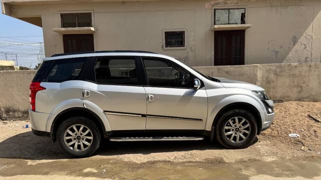 https://images10.gaadi.com/usedgaadi-sellcar/UsedCar/f52ed588a/a4309ac6-498d-4608-8fb6-bc647e20ccb2.jpeg?imwidth=6401