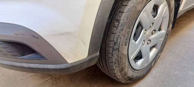 https://images10.gaadi.com/usedgaadi-sellcar/UsedCar/f52ed662a/ef99e14e-0852-4370-966e-73c48ad8b58e.jpg?imwidth=6402