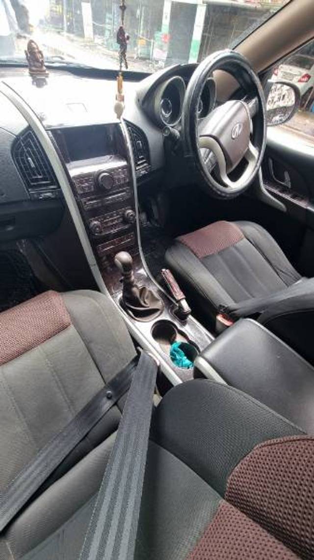 https://images10.gaadi.com/usedgaadi-sellcar/UsedCar/f52f2ddea/90d98fd1-3998-41c2-9a26-59c29d1c2b5e.jpg?imwidth=6402