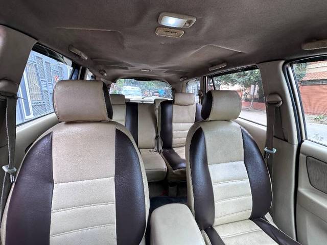 https://images10.gaadi.com/usedgaadi-sellcar/UsedCar/f52f5342a/6cda7780-17d6-4a41-888f-39c1f4c7c76a.jpg?imwidth=6402