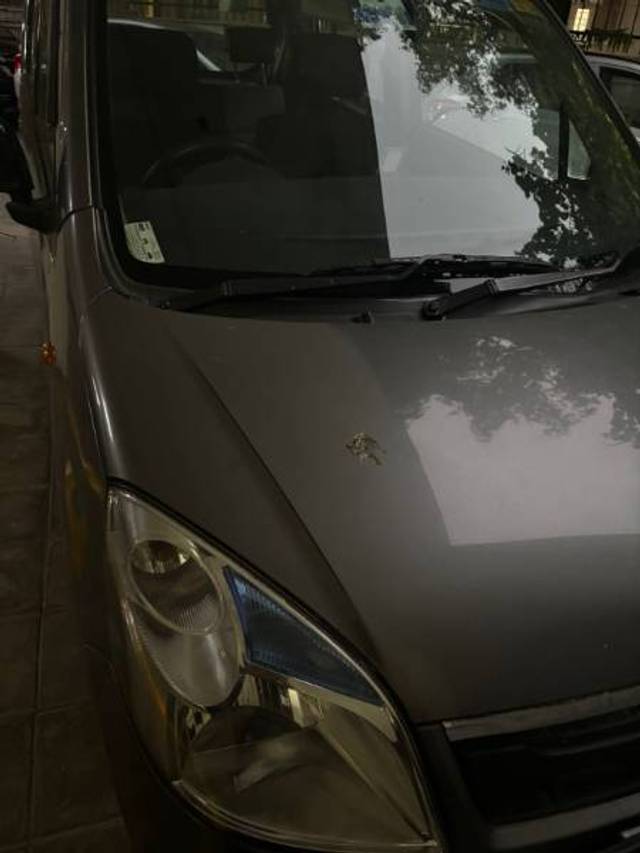 https://images10.gaadi.com/usedgaadi-sellcar/UsedCar/f52f7116a/2a5ccd01-34e9-4635-90d6-fd233106ef4f.JPG?imwidth=6402