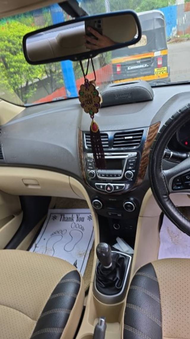 https://images10.gaadi.com/usedgaadi-sellcar/UsedCar/f52f9d3ea/be5a3e95-b0ab-4edb-82d8-26ce4d2adb41.jpeg?imwidth=6402