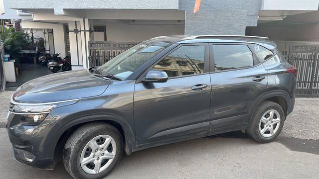 https://images10.gaadi.com/usedgaadi-sellcar/UsedCar/f53042fba/f9492b9c-4795-4e9c-9ce3-cce926226f0c.jpeg?imwidth=6400