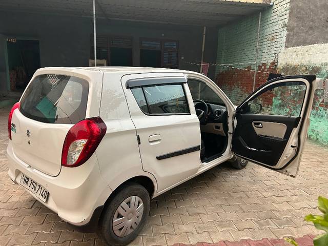https://images10.gaadi.com/usedgaadi-sellcar/UsedCar/f5306abaa/62c72e09-70e7-4d37-95ca-b7be17c26ce7.jpeg?imwidth=6401