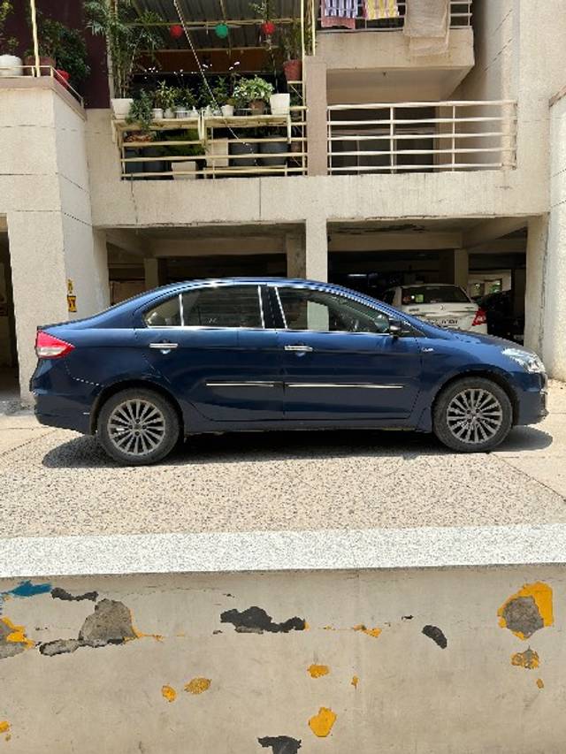 https://images10.gaadi.com/usedgaadi-sellcar/UsedCar/f53086bda/987e6b13-6d9b-4a2c-bffd-62b73895cab0.jpeg?imwidth=6401