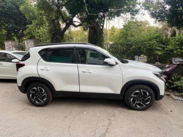 https://images10.gaadi.com/usedgaadi-sellcar/UsedCar/f5315cfca/9e113a71-348d-4c44-8f1f-b2064cae03e6.jpeg?imwidth=6401