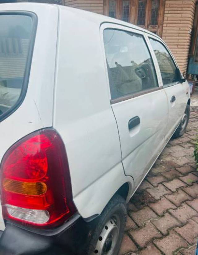 https://images10.gaadi.com/usedgaadi-sellcar/UsedCar/f532100ca/b9f78275-49b7-4a04-bcf4-012f345fc22f.jpeg?imwidth=6401