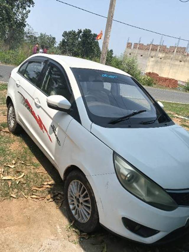 https://images10.gaadi.com/usedgaadi-sellcar/UsedCar/f5326c7fa/73ae2735-f889-4140-99e3-4c81b31d098a.jpg?imwidth=6401