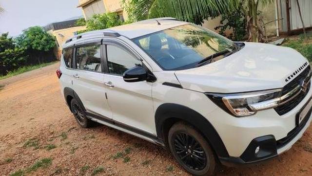 https://images10.gaadi.com/usedgaadi-sellcar/UsedCar/f5337154a/b263fff3-d6ac-4e77-84d4-f1d7fc864080.jpeg?imwidth=6400
