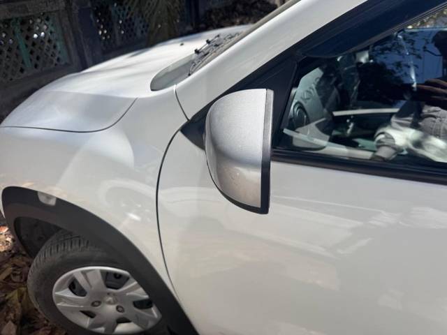 https://images10.gaadi.com/usedgaadi-sellcar/UsedCar/f533c37aa/c8687717-b9fd-41d9-856b-64d592b70437.jpeg?imwidth=6400