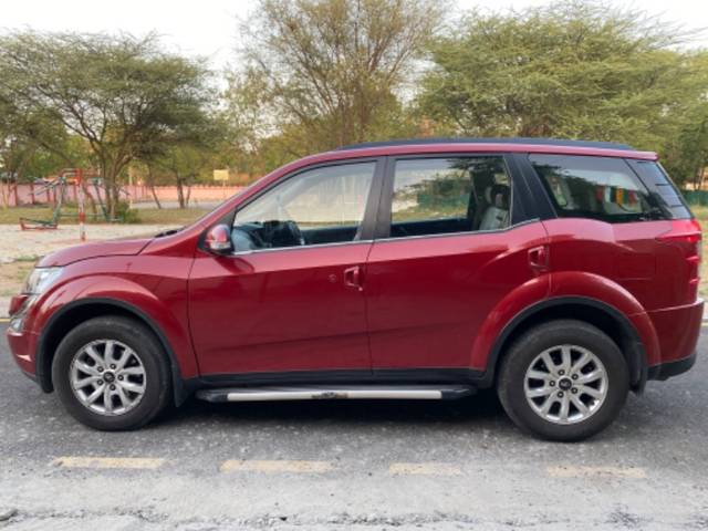 https://images10.gaadi.com/usedgaadi-sellcar/UsedCar/f533c8b1a/a0d391a7-243b-4b1a-853b-ecdbb4a646eb.jpeg?imwidth=6400