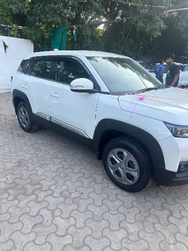 https://images10.gaadi.com/usedgaadi-sellcar/UsedCar/f533f00ba/7bd3c436-cac1-4bea-a1e8-e8955f074660.jpeg?imwidth=6402