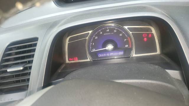 https://images10.gaadi.com/usedgaadi-sellcar/UsedCar/f5341605a/96fcad72-5f6b-4388-a6c9-ab39db664972.jpg?imwidth=6402