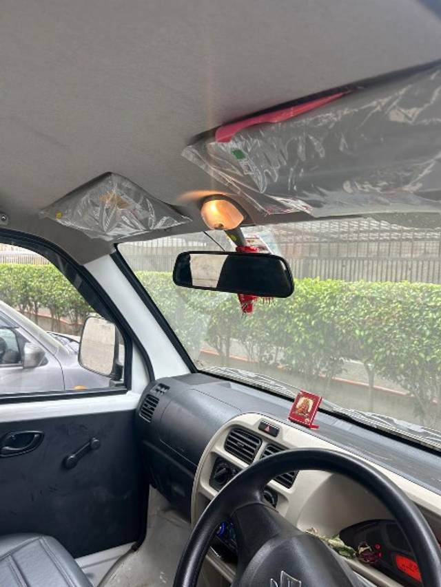 https://images10.gaadi.com/usedgaadi-sellcar/UsedCar/f5341965a/ccb2f7a2-9c79-4a4e-bd13-b6ce2704a579.jpeg?imwidth=6401