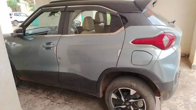 https://images10.gaadi.com/usedgaadi-sellcar/UsedCar/f534cbf2a/b714bcec-0c02-4858-b9e5-109ed84bd05e.jpg?imwidth=6402