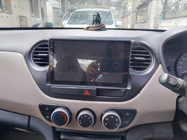 https://images10.gaadi.com/usedgaadi-sellcar/UsedCar/f5356b22a/507560cb-d4bc-4982-a3e0-1e4e417b32bd.jpg?imwidth=6401