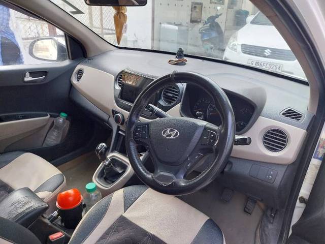 https://images10.gaadi.com/usedgaadi-sellcar/UsedCar/f5356b22a/98e44183-690a-4ded-9b8c-90483a4a0d97.jpg?imwidth=6402