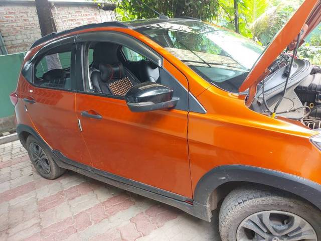 https://images10.gaadi.com/usedgaadi-sellcar/UsedCar/f53581bba/3c213178-b435-4b6d-b877-ba47e4bbda5c.jpg?imwidth=6401