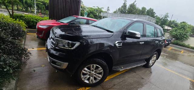 https://images10.gaadi.com/usedgaadi-sellcar/UsedCar/f535c1ffa/22b24c13-d8e2-40f3-b516-06c5b2e94cbd.jpg?imwidth=6400