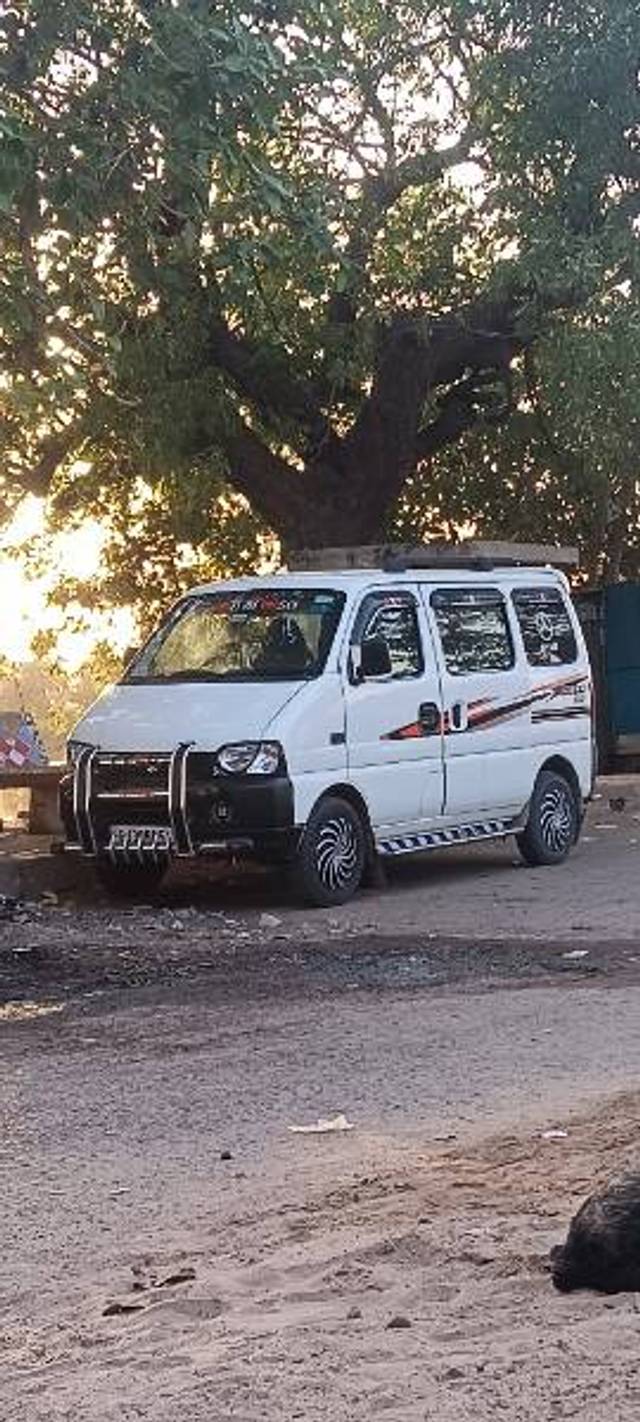https://images10.gaadi.com/usedgaadi-sellcar/UsedCar/f5361b69a/2300d78c-0cae-49db-ba07-689fe5940b60.jpg?imwidth=6400