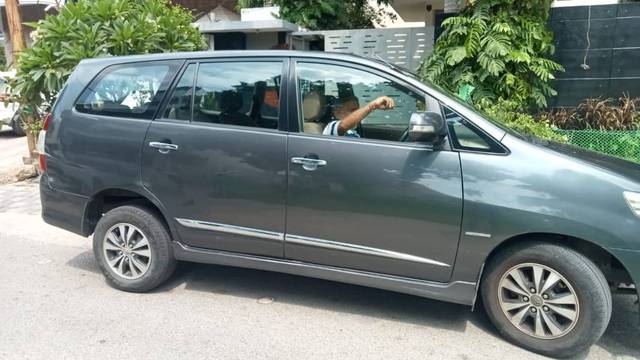 https://images10.gaadi.com/usedgaadi-sellcar/UsedCar/f53636a8a/5a41e14f-9a39-4a7f-87dc-3991331216fc.jpg?imwidth=6401