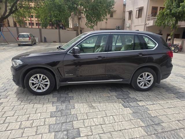 https://images10.gaadi.com/usedgaadi-sellcar/UsedCar/f536378da/83864c71-d63b-482b-8370-7435c2059adc.jpeg?imwidth=6401