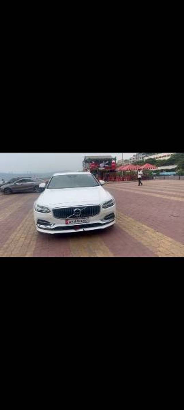 https://images10.gaadi.com/usedgaadi-sellcar/UsedCar/f53748a1a/9ea0c74d-7b34-490b-9aa1-eaaaf21cdce4.jpg?imwidth=6400