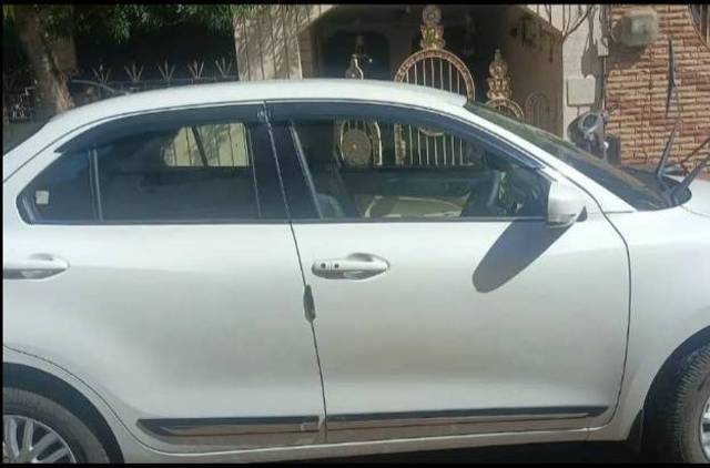 https://images10.gaadi.com/usedgaadi-sellcar/UsedCar/f53753d0a/ebc5cd37-e770-4893-93b2-2160a622b516.jpg?imwidth=6401