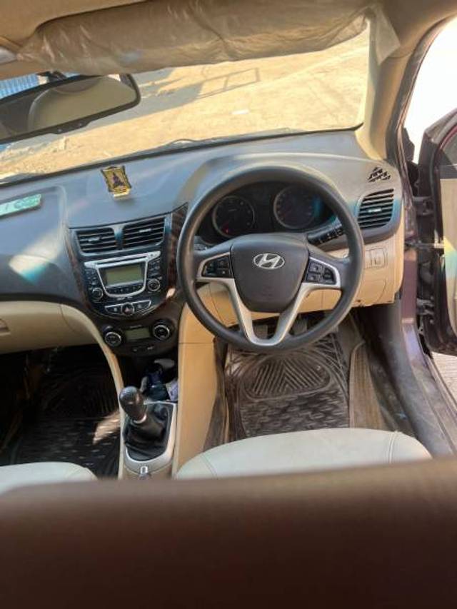 https://images10.gaadi.com/usedgaadi-sellcar/UsedCar/f5375414a/11118b87-ac91-40e7-a0b3-a4d7b351297e.jpg?imwidth=6402